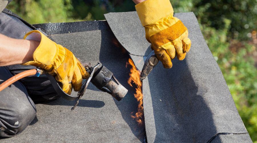 Professional gutter cleaning in Woolford, MD